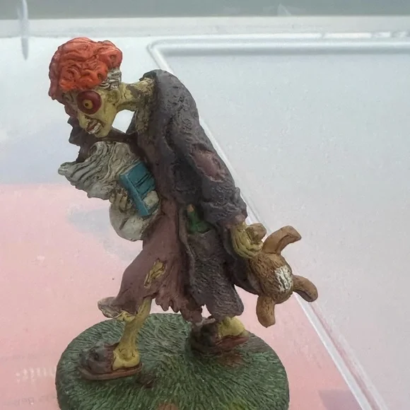 Department 56 Sleepless Walking Figurine - Orange and White - Picture 5 of 5